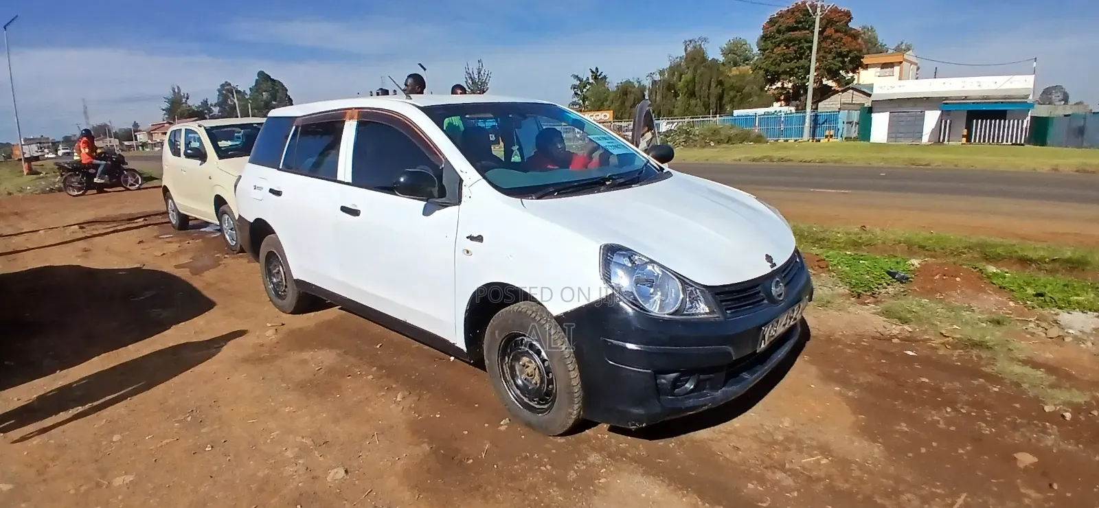 Nissan Advan 2007 White
