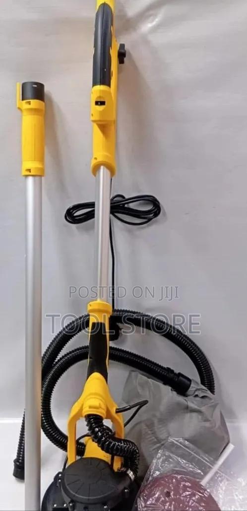 DeWalt Long-Handle Drywall Sander/Wall & Ceiling Sanding Machine - main view