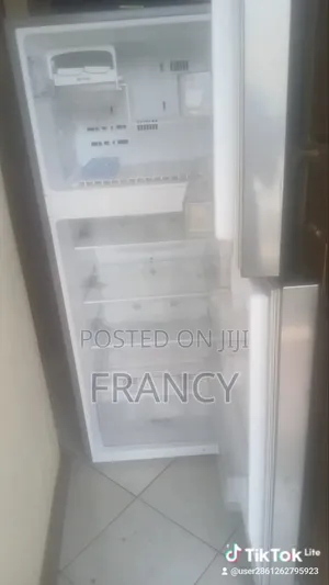 LG Fridge- Excellent Condition