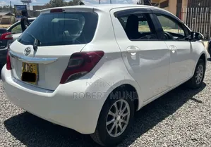 Toyota Vitz 2015 White