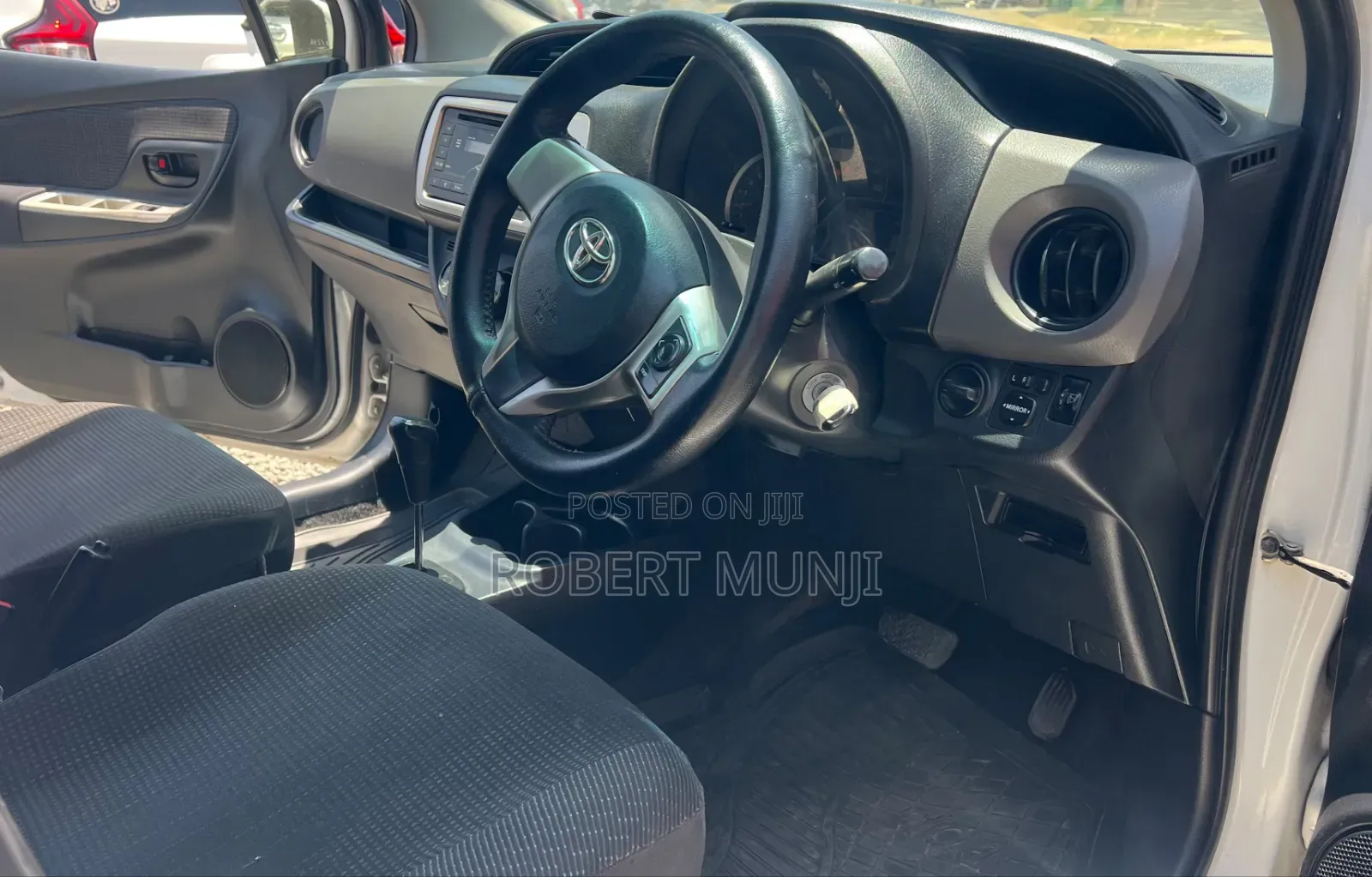 Toyota Vitz 2015 White