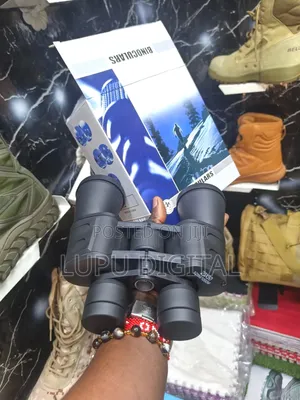 Binoculars
20 by 50
125m /1000m
