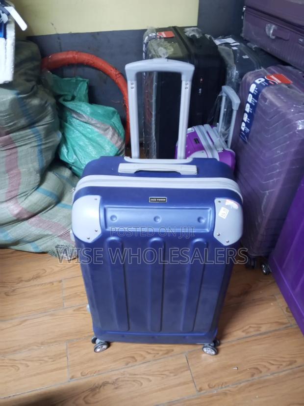 Large Premium Hard Shell Suitcase Set - thumbnail 2