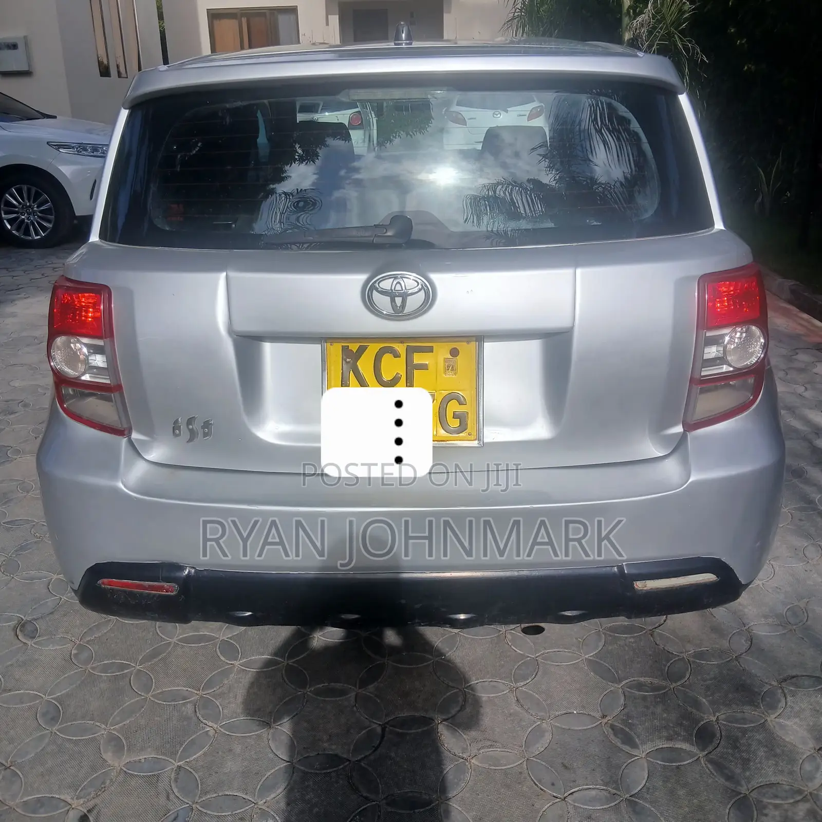 Toyota IST 2010 Gray