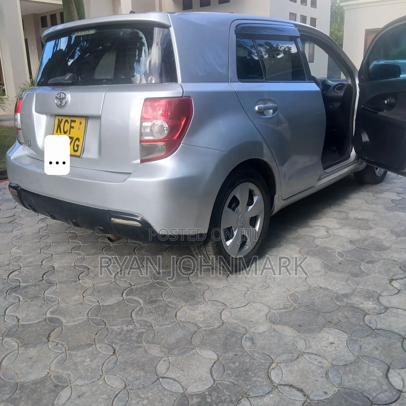 Toyota IST 2010 Gray