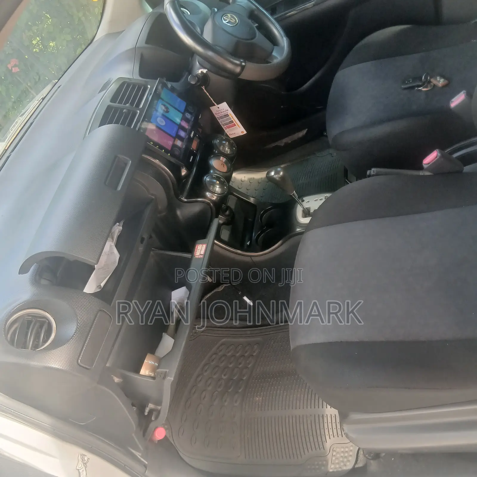 Toyota IST 2010 Gray