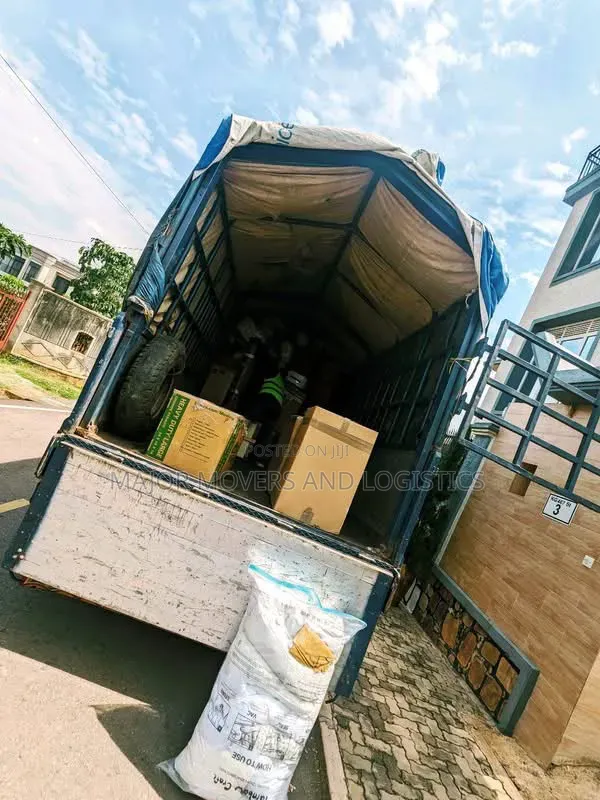 Professional Residential Moving Crew Ready