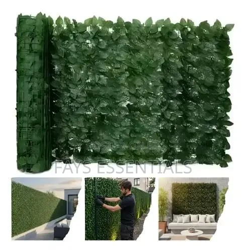Green Privacy Balcony Fence