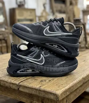Nike I-Free Run Athletic Trainers Size 40-45
