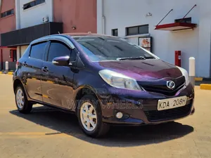 Toyota Vitz 1.3 FWD 5dr 2013 Purple