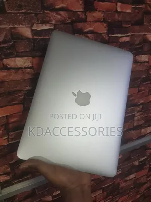 Laptop Apple MacBook Air 4GB Intel Core i5 SSD 128GB