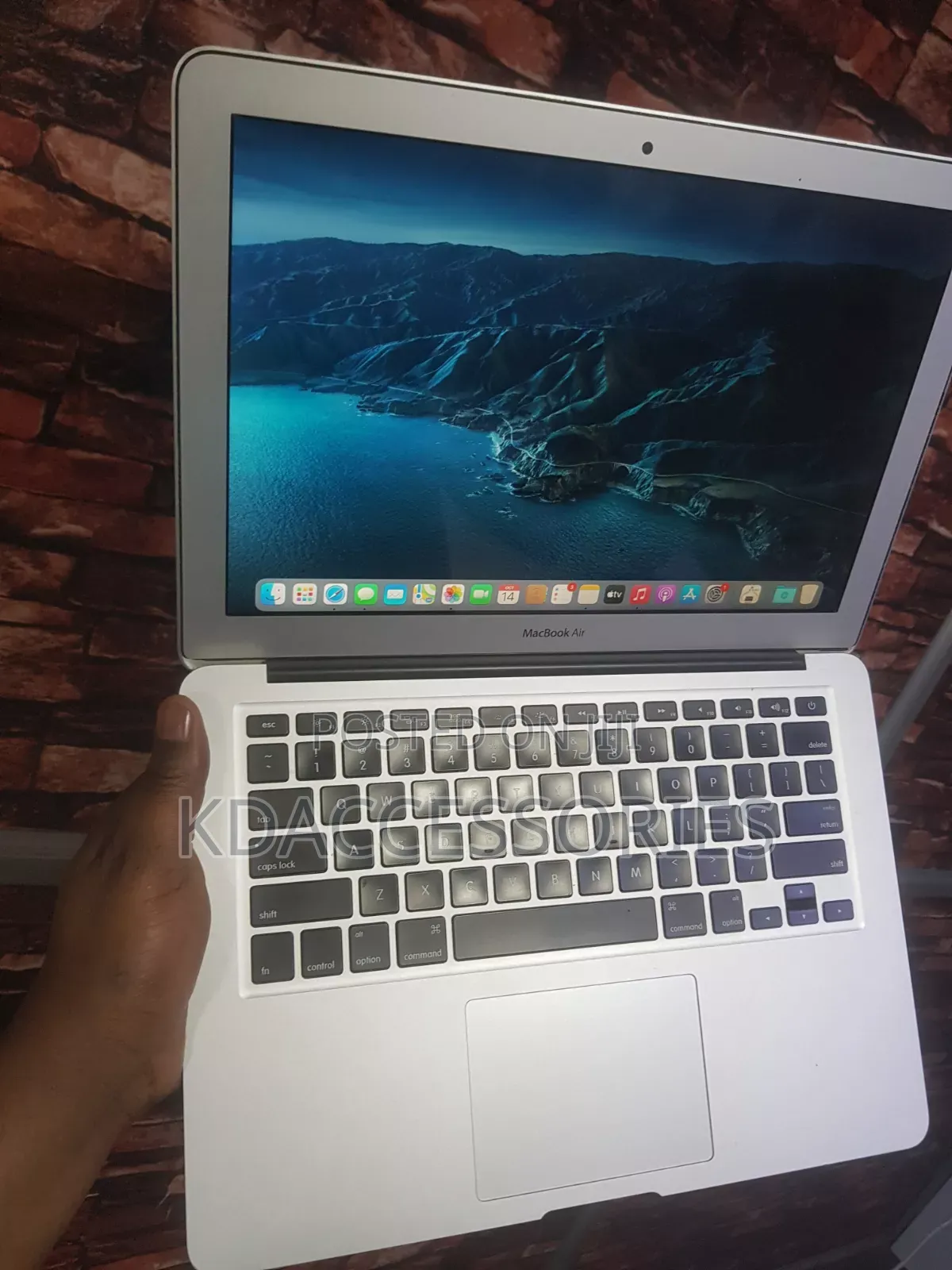 Laptop Apple MacBook Air 4GB Intel Core i5 SSD 128GB