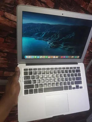 Laptop Apple MacBook Air 4GB Intel Core i5 SSD 128GB