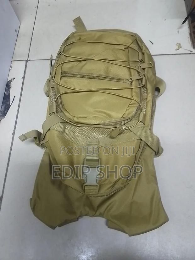 Camel Hiking Backpack. - thumbnail 2