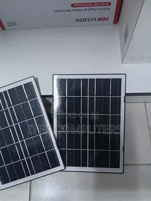 Compact 8W Outdoor Solar Panel for Battery Powered CCTV Cameras