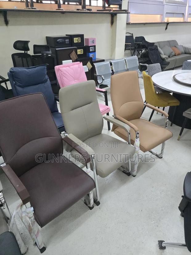 Eexecutive Visitors Chairs