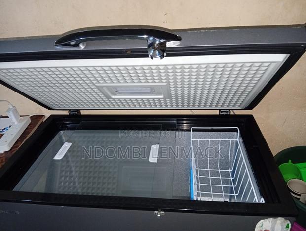 Vision Plus Chest Freezer 200l Capacity - thumbnail 3