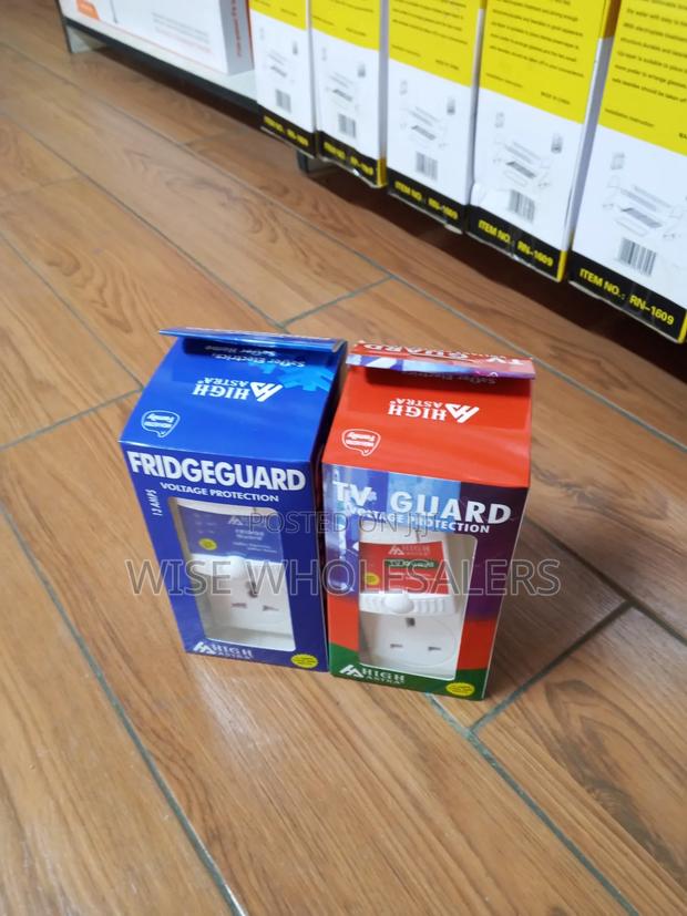 Fridge Guard 13A Voltage Protection Plug. - thumbnail 2