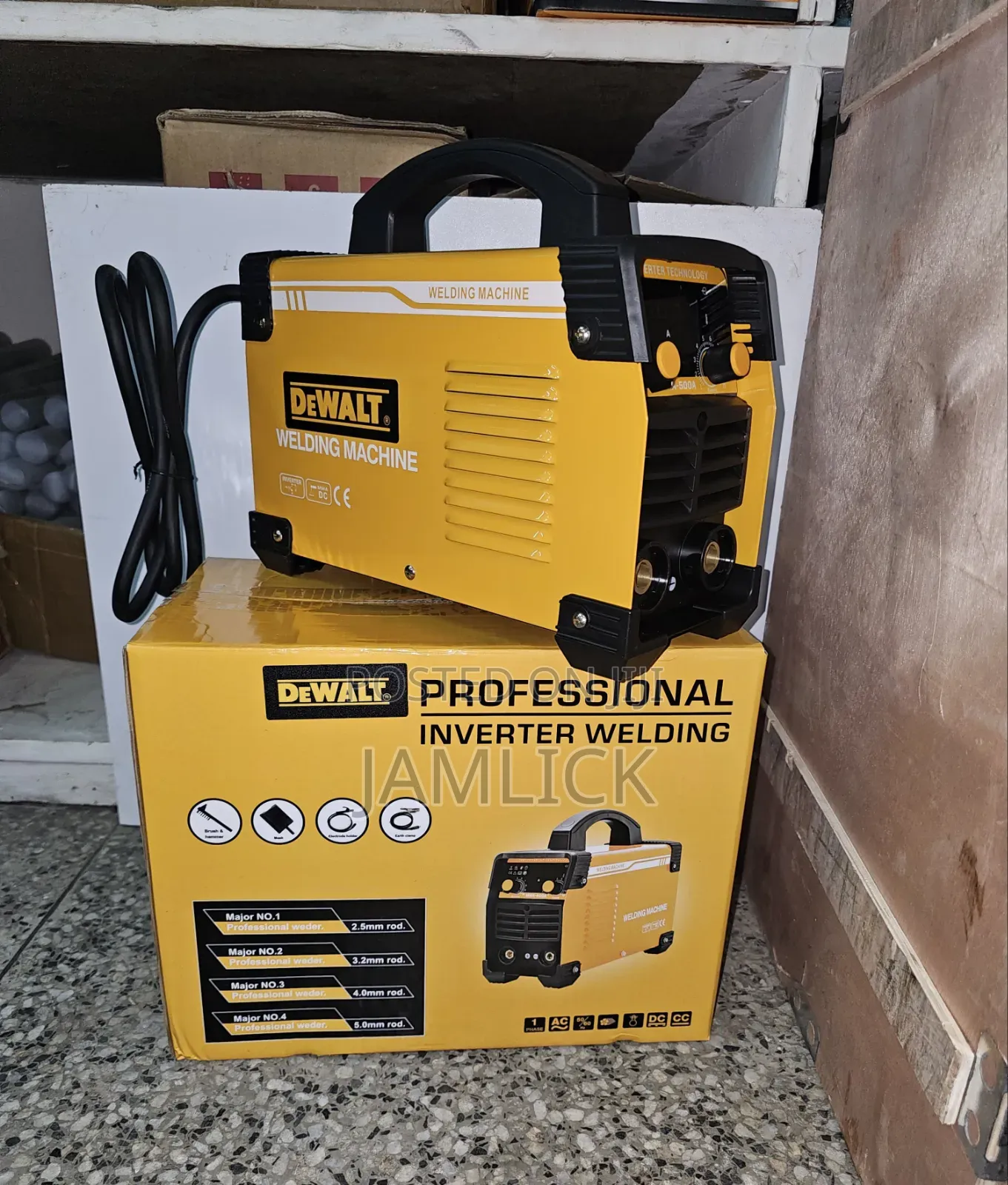 Dewalt 400A Welding Machine - RN