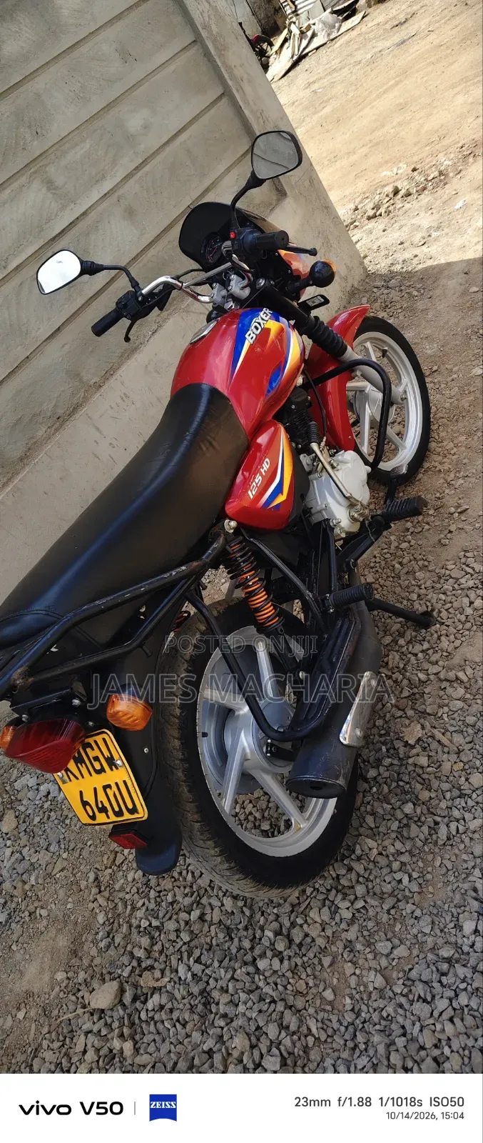 Bajaj Boxer 125 2026 Red