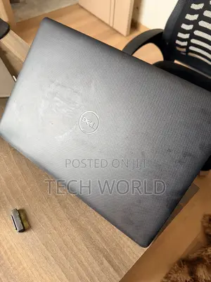 Laptop Dell Vostro 15 3580 8GB Intel Core i7 HDD+SSD 512GB