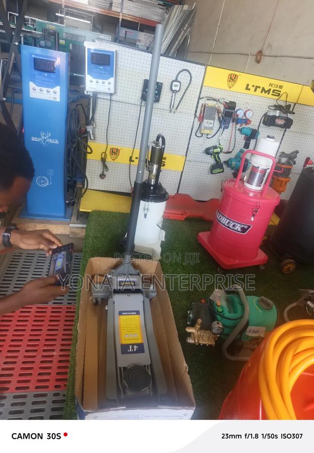 Heavy Duty Floor Jack 4T - thumbnail 2
