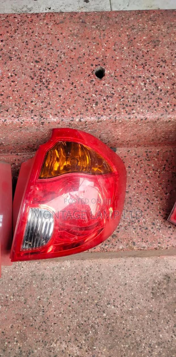 Mazda Verisa Tail Light - thumbnail 2