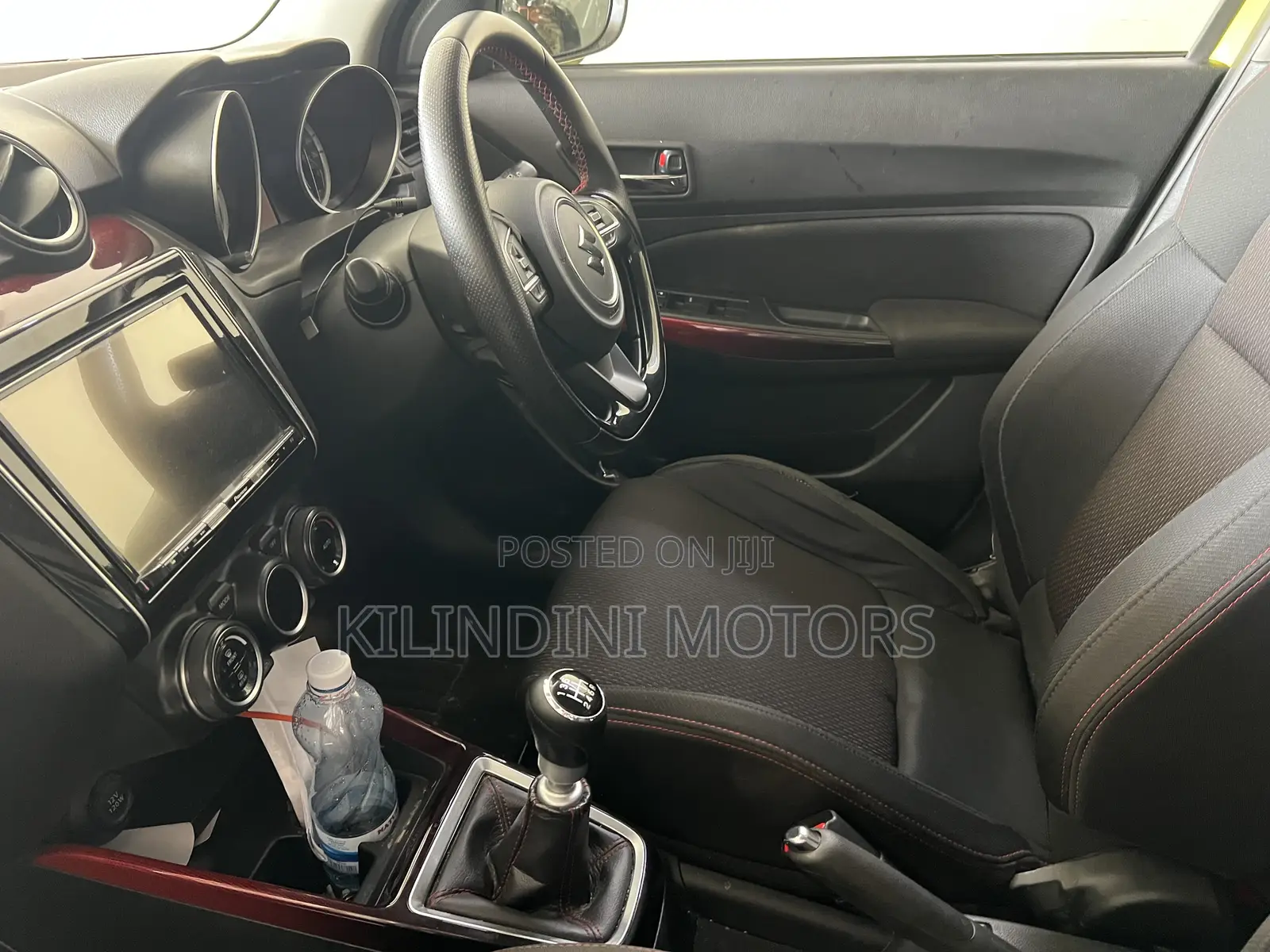 Suzuki Swift 2019 Yellow