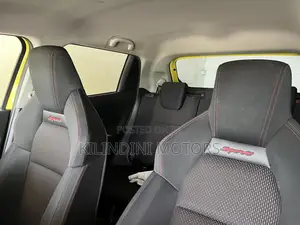 Suzuki Swift 2019 Yellow