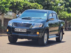Toyota Hilux 3.0 D-4D 4x4 2012 Teal