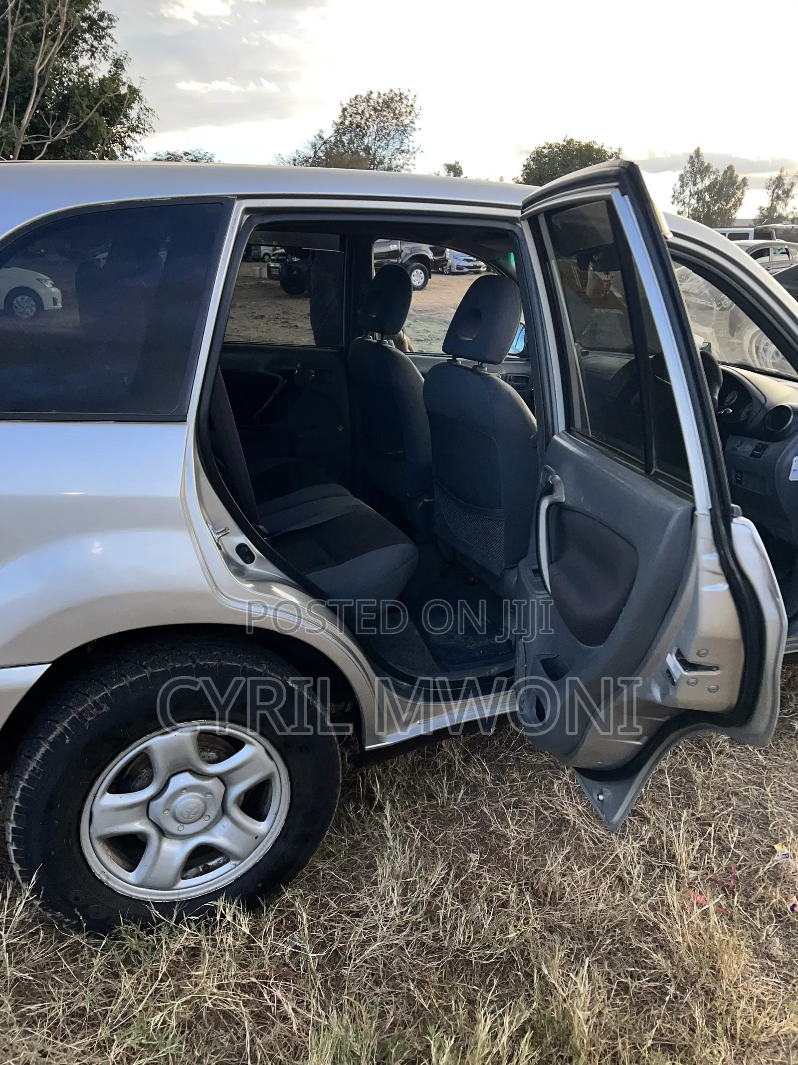Toyota RAV4 Automatic 2003 Silver