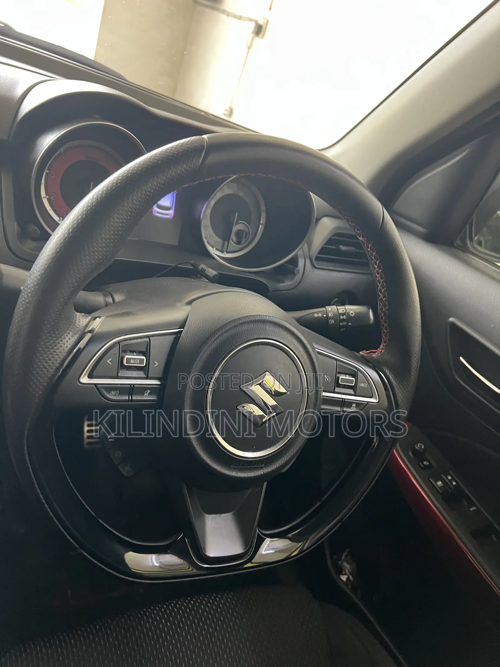 Suzuki Swift 2019 Yellow