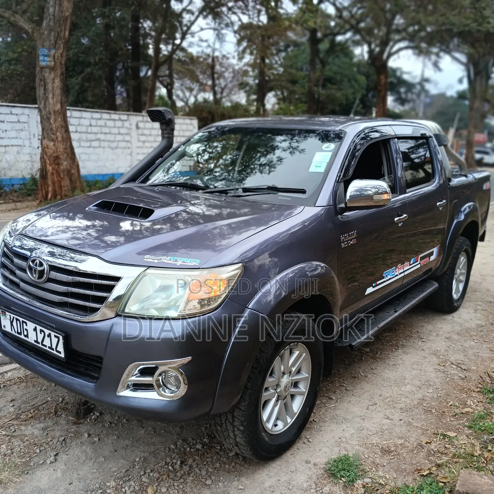 Toyota Hilux 2014 Blue