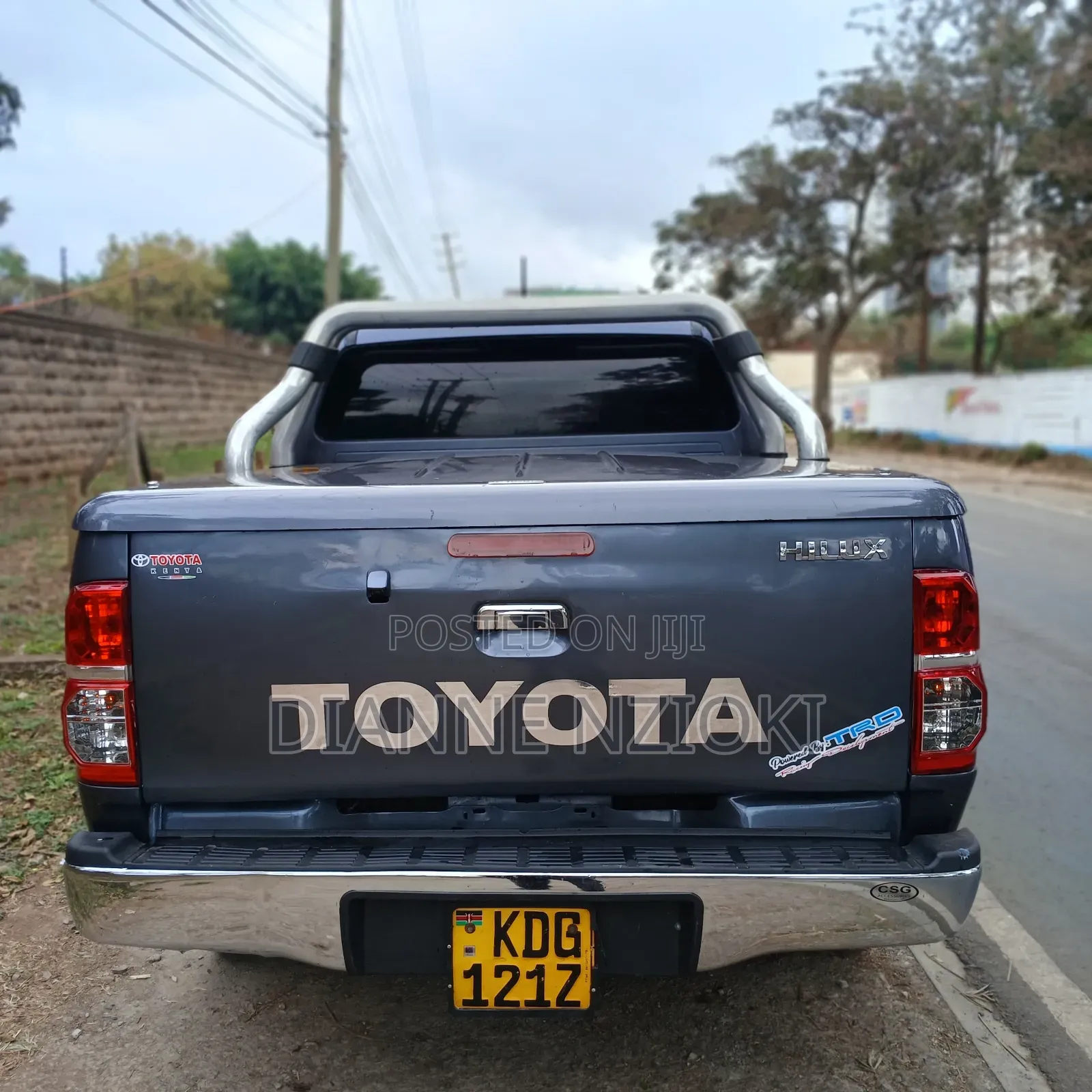 Toyota Hilux 2014 Blue