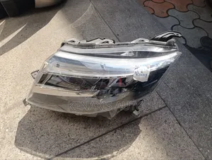 Roomy Headlight