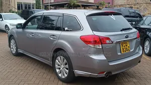 Subaru Legacy 2011 Silver