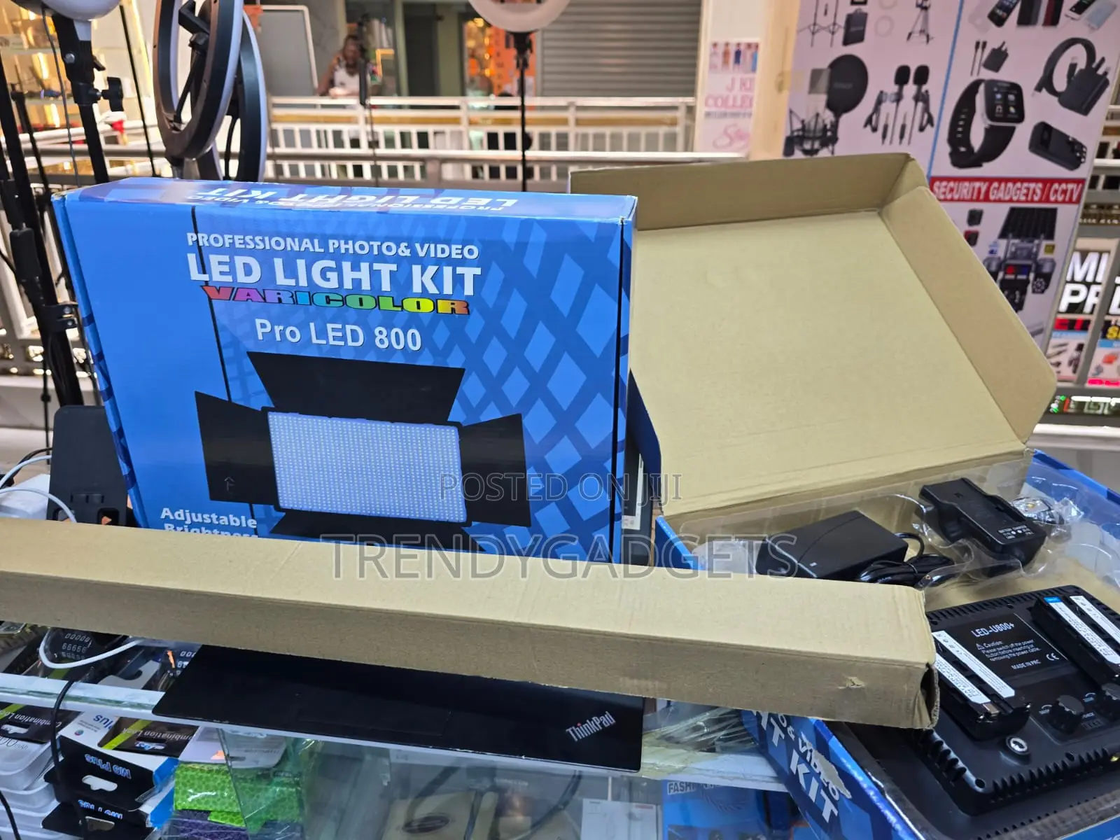 Professional LED 800 Studio Light Kit for Photography and Videos