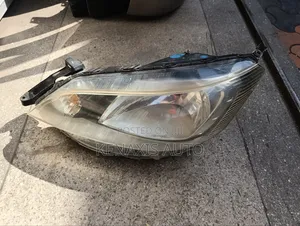 Nv200 Non-Xenon Headlight