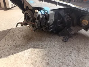 Nv200 Non-Xenon Headlight