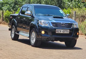 Toyota Hilux 3.0 D-4D 4x4 2012 Black