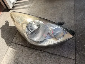 Nissan Note 2008/2009/2010/2011/2012 Headlight