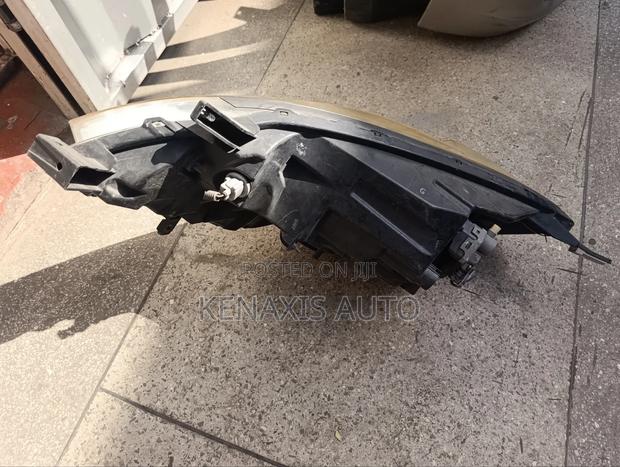 Nissan Note 2008/2009/2010/2011/2012 Headlight - thumbnail 2