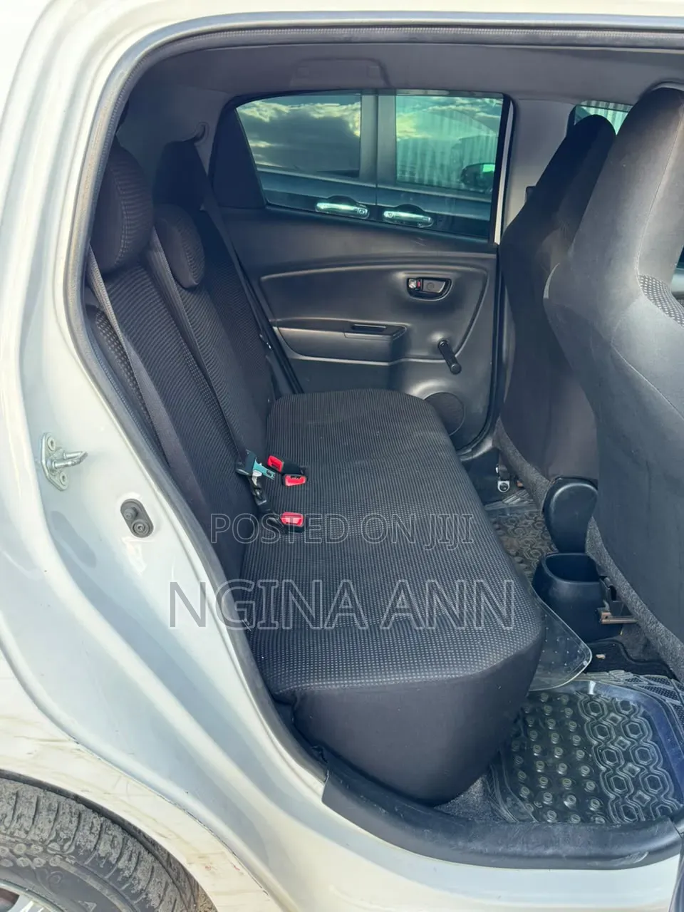 Toyota Vitz 2018 White