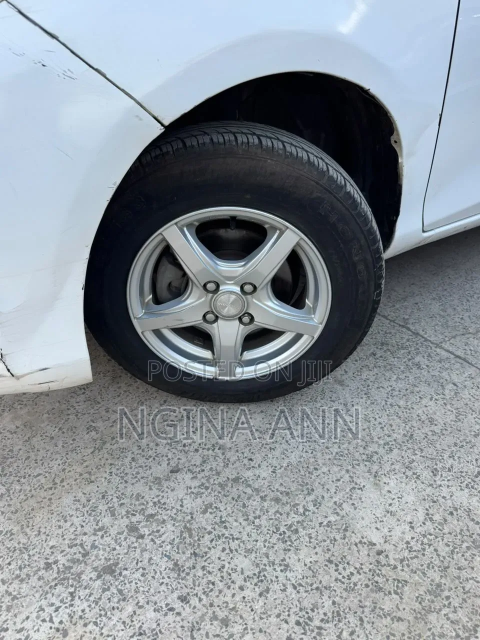 Toyota Vitz 2018 White