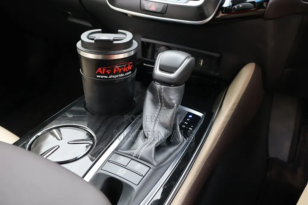 Toyota Crown 2019 Silver