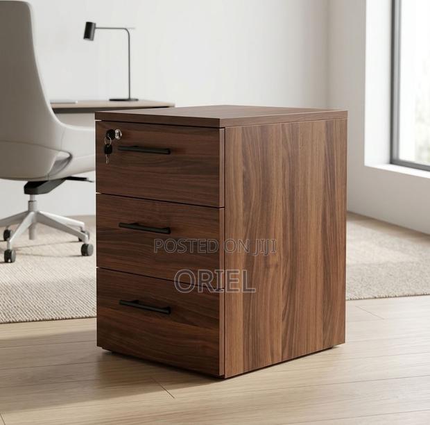 3-Drawer Office Cabinet : Document Cabinet - main view