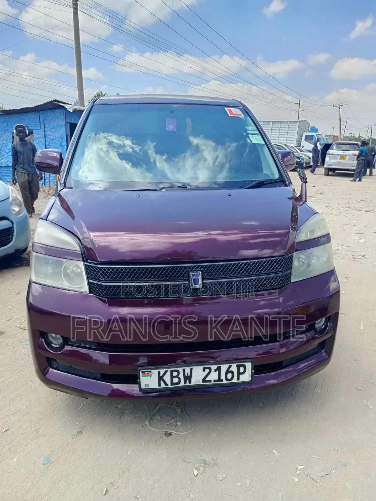 Toyota Noah 2008