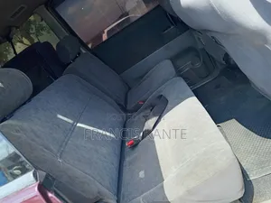 Toyota Noah 2008