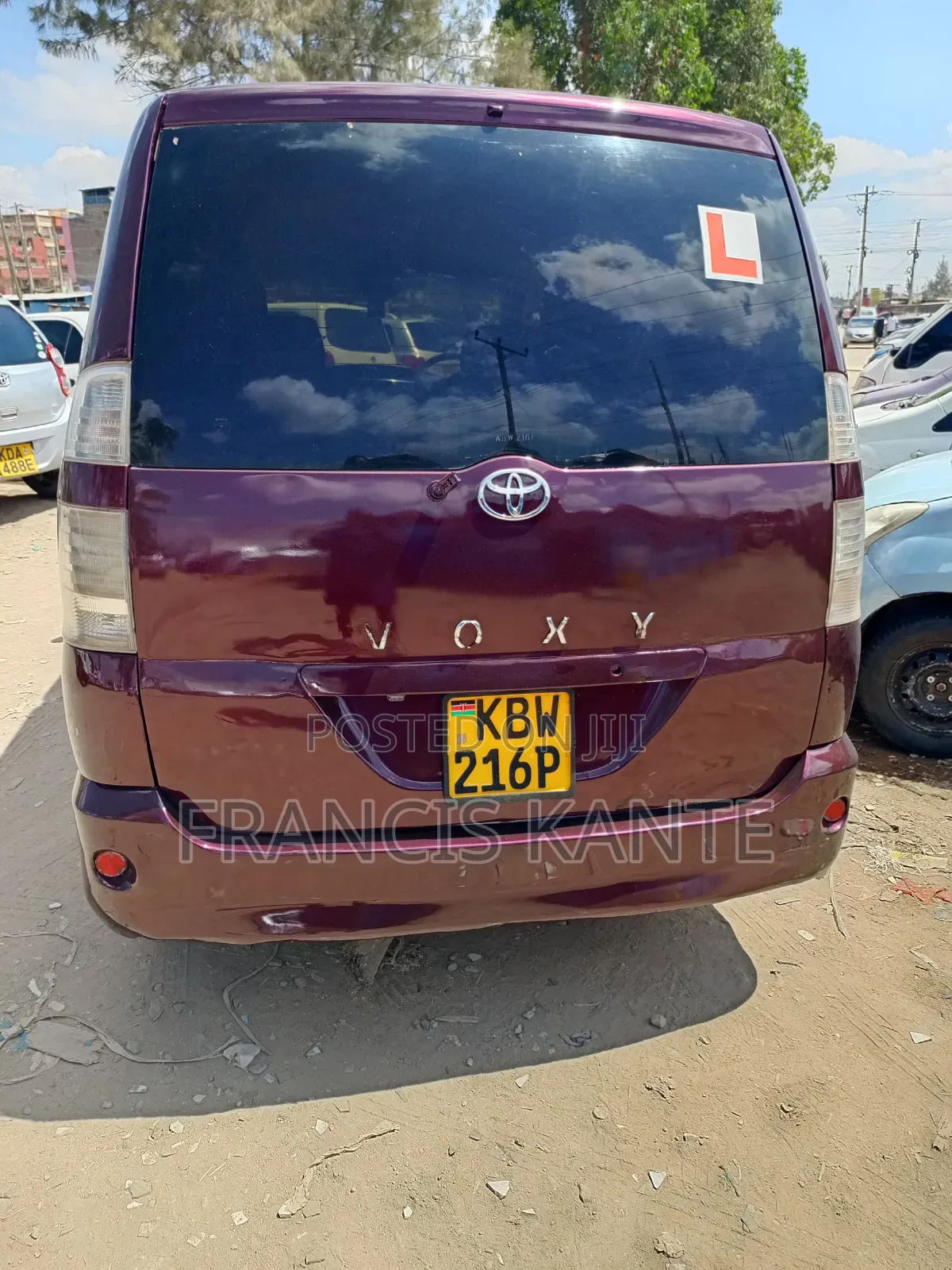 Toyota Noah 2008