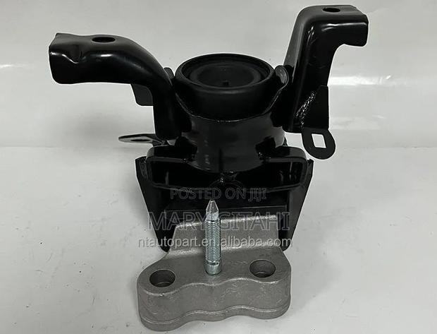 Engine Mounting Zre,2zr Right Side - main view